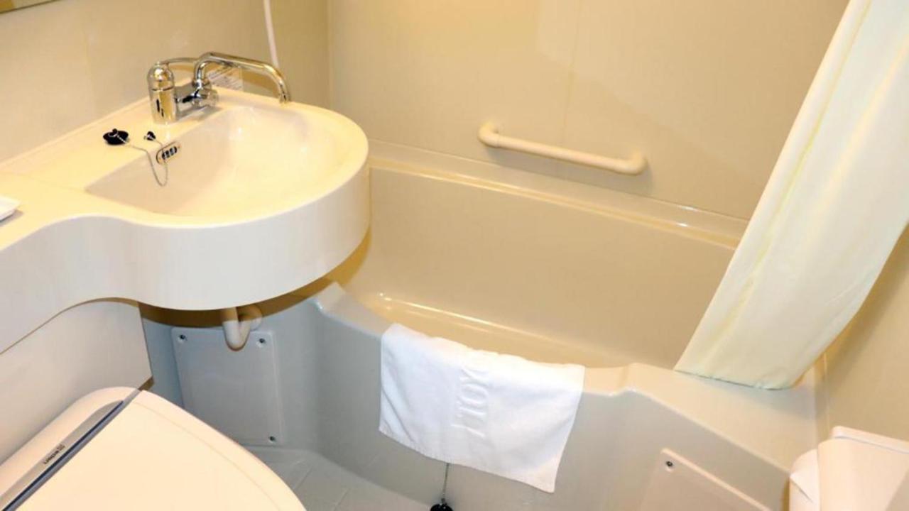 Toyoko Inn Iwakuni Eki Nishi Guchi 외부 사진