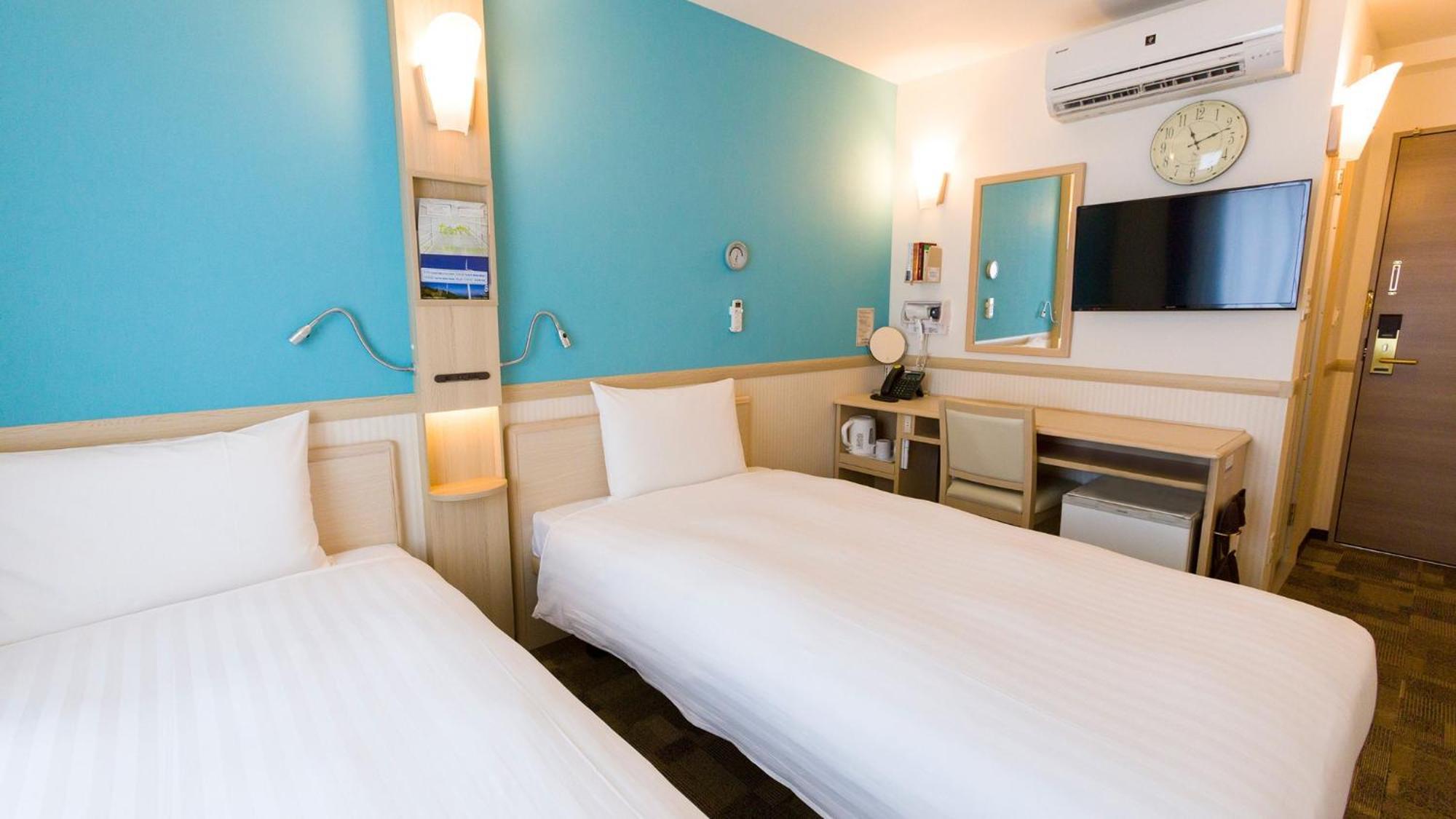 Toyoko Inn Iwakuni Eki Nishi Guchi 객실 사진